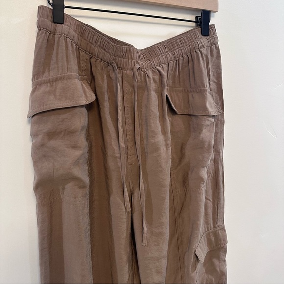 Madewell Straight Cargo Pants in Softdrape Light Umber
Tan size m - Picture 3 of 4